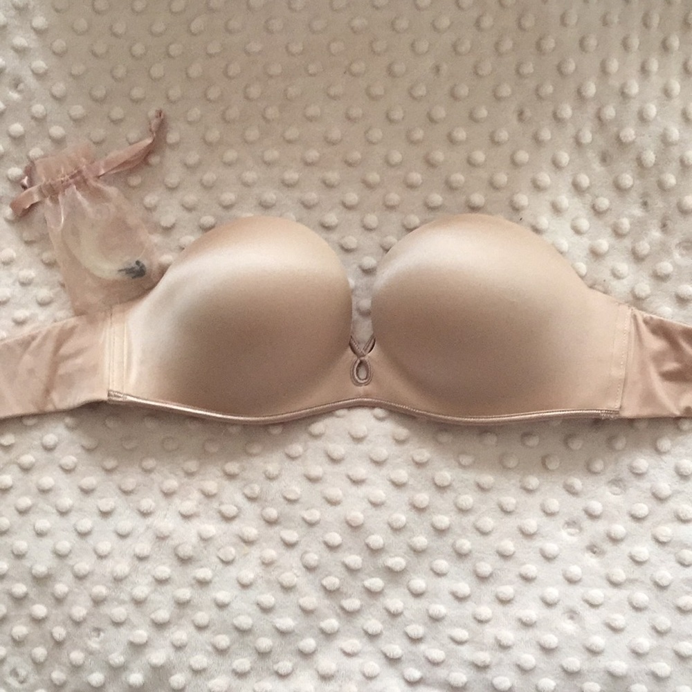 34B strapless Victoria Secret bra